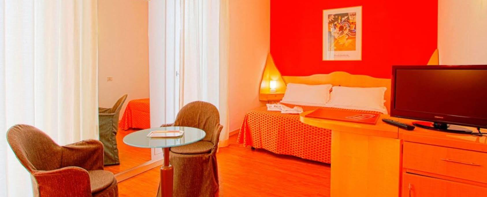 Hotel Michelangelo ミラノ・マリッティマ エクステリア 写真