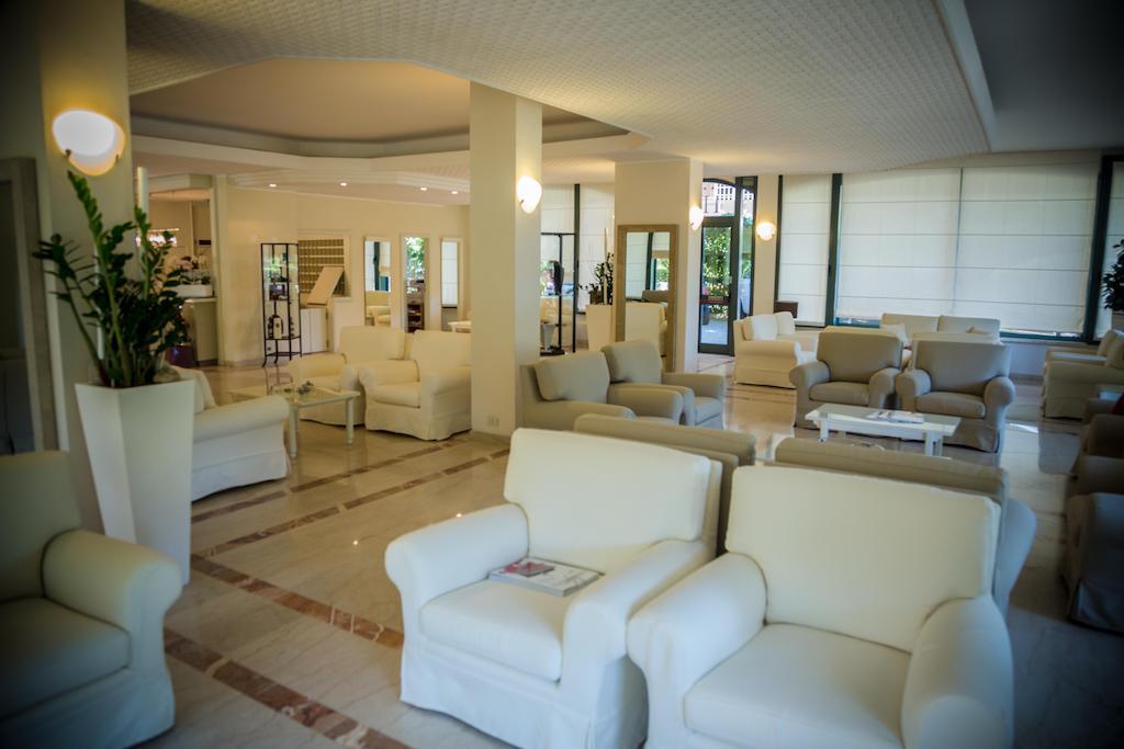 Hotel Michelangelo ミラノ・マリッティマ エクステリア 写真